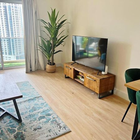 Newly Renovated Marina & Sea View Family Condo Dubai Ngoại thất bức ảnh